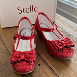 Stelle Glittery Red Kids Dress Shoes size 1